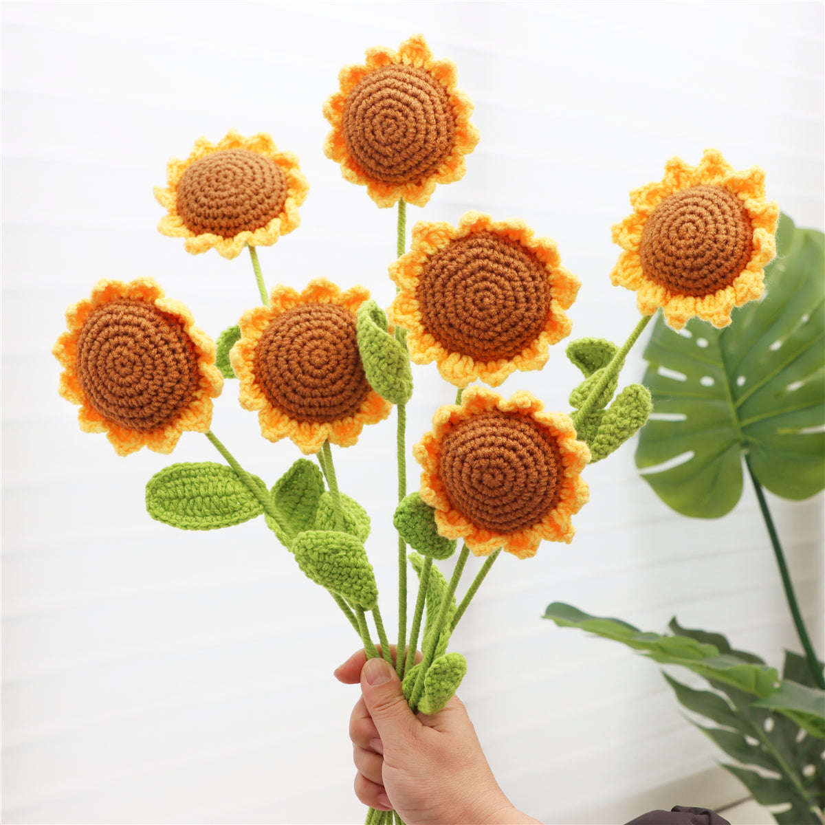 7 pcs Lifelike Crochet Sunflowers(MXA11/MXA05/MXA30)
