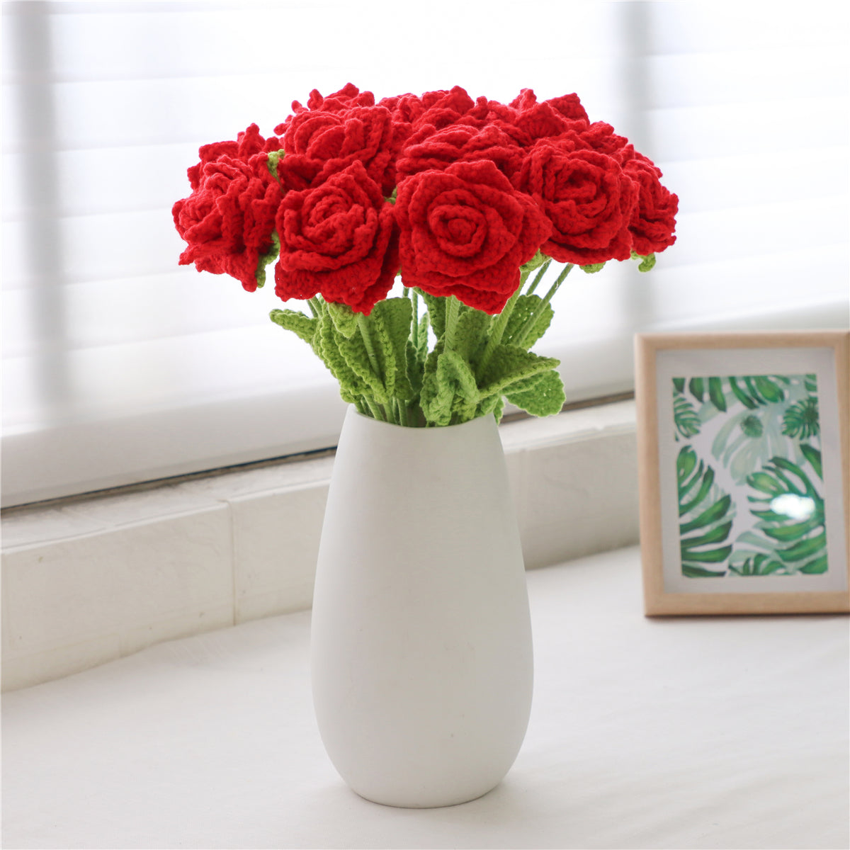 12 pcs Colorful Crochet Pointed-Petal Roses(MAX06)