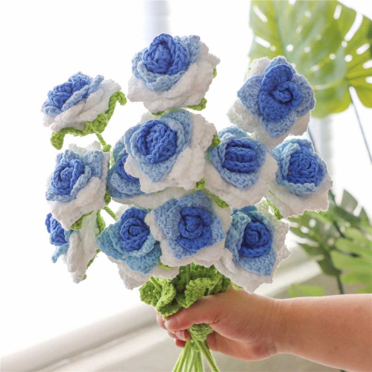 12 pcs Colorful Crochet Pointed-Petal Roses(MAX06)