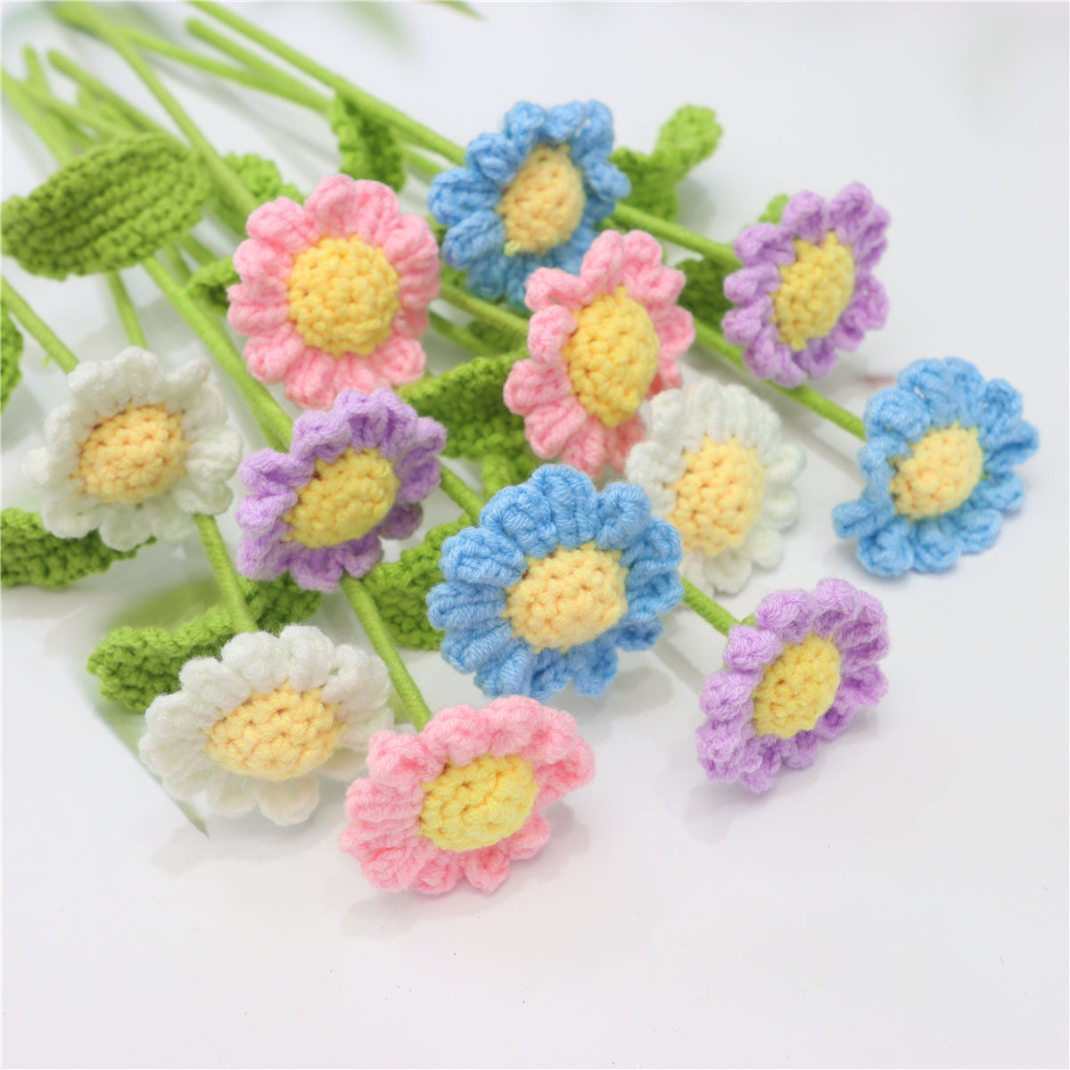 10 pcs Handmade Single Crochet Daisies(MXA02)