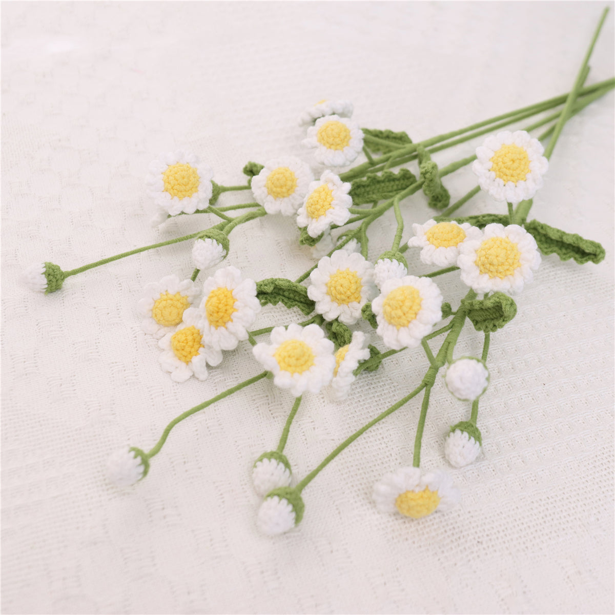 4 pcs Handmade Crochet Multi-Head Daisy（MXA37）