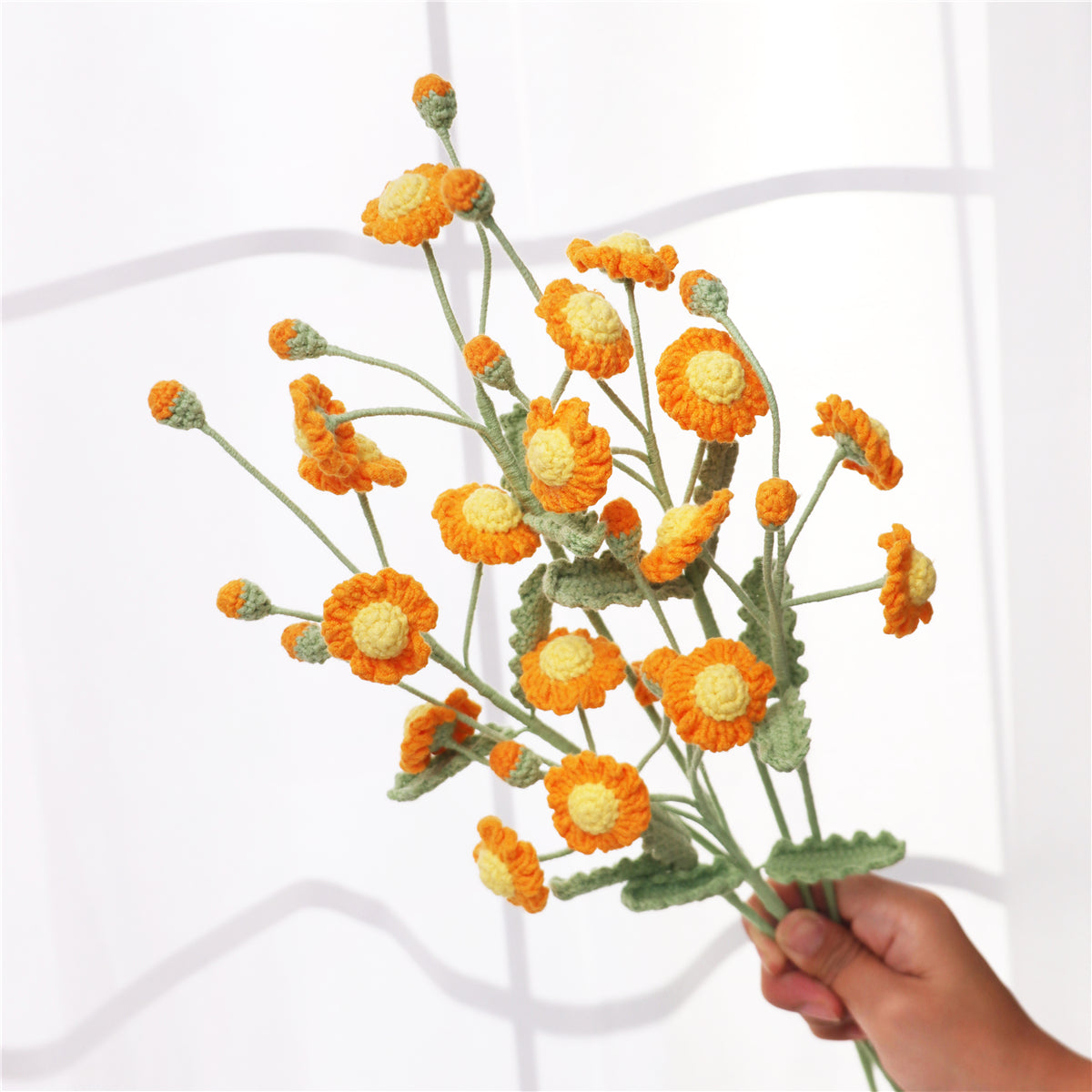 4 pcs Handmade Crochet Multi-Head Daisy（MXA37）
